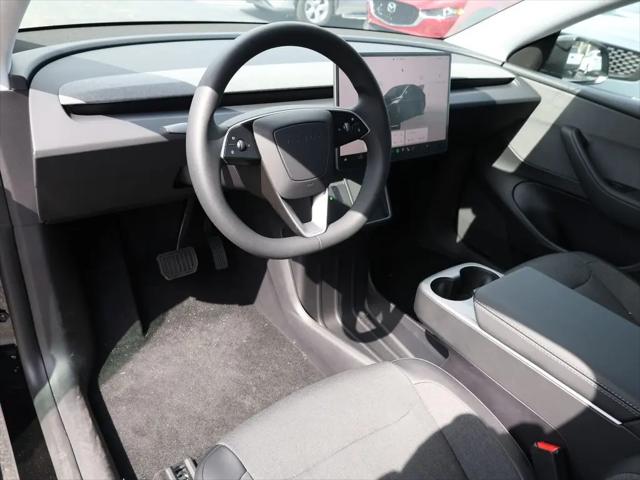 2026 Tesla Model Y Premium Rear-Wheel Drive