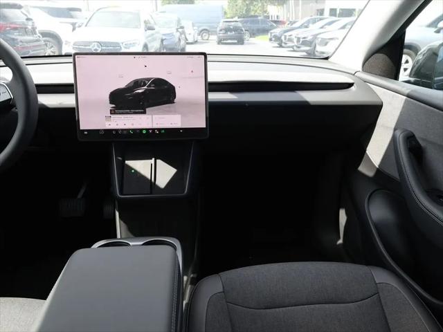 2026 Tesla Model Y Premium Rear-Wheel Drive