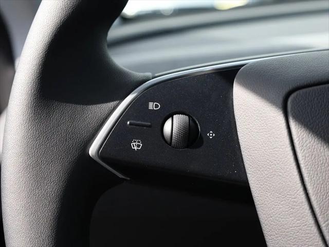 2026 Tesla Model Y Premium Rear-Wheel Drive