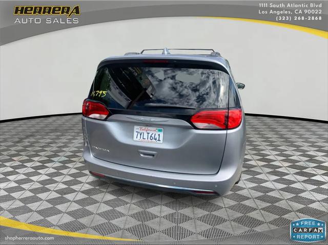 2017 Chrysler Pacifica Touring-L