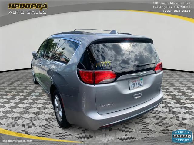 2017 Chrysler Pacifica Touring-L