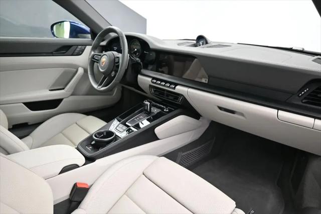 2023 Porsche 911 Carrera 4 GTS