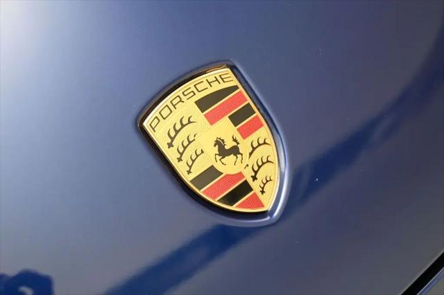 2023 Porsche 911 Carrera 4 GTS