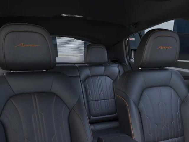 2026 Buick NV Avenir FWD