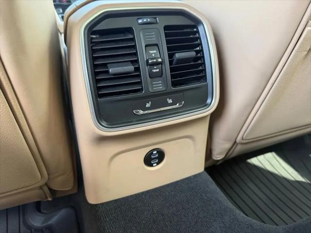 2024 Porsche Macan Macan