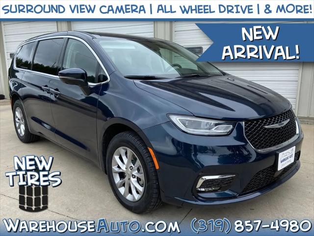 2023 Chrysler Pacifica Touring L AWD for sale in Swisher, IA