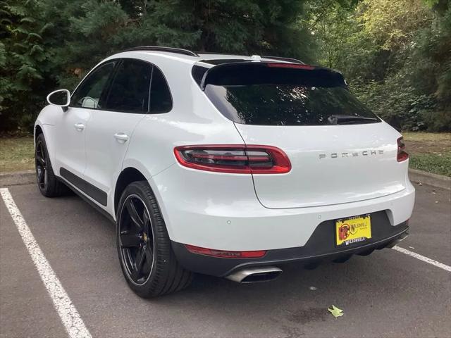 2017 Porsche Macan Macan