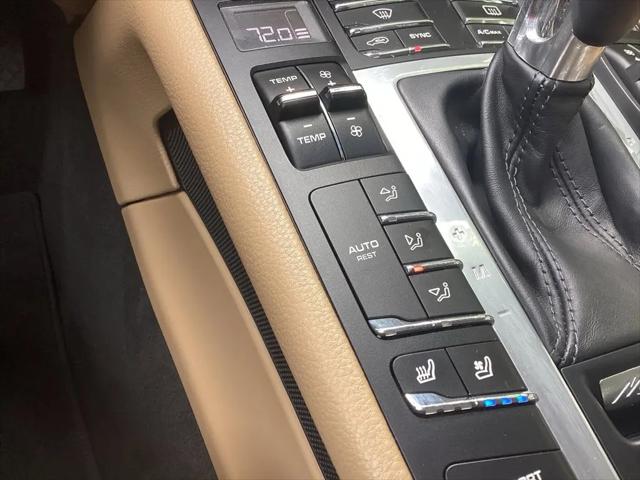 2017 Porsche Macan Macan