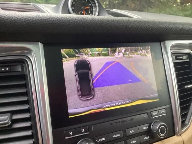 2017 Porsche Macan Macan