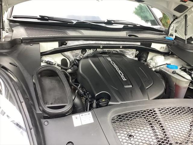2017 Porsche Macan Macan