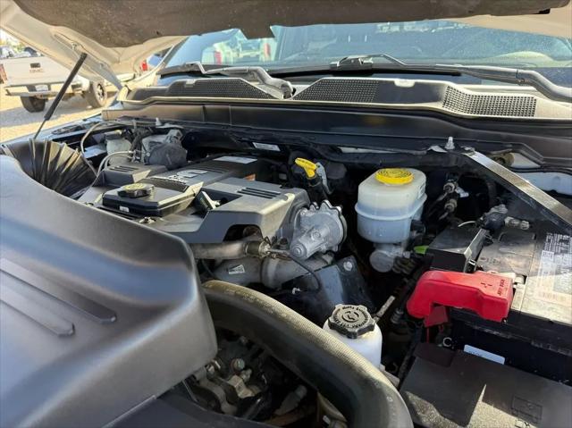 2022 Ram 3500 Tradesman Crew Cab 4x4 8 Box