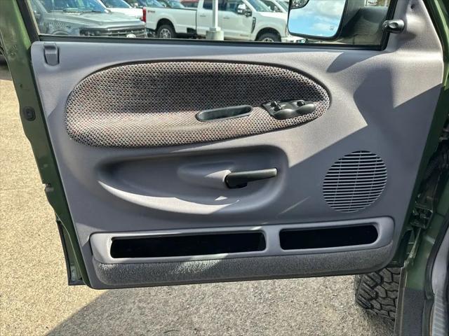 2002 Dodge Ram 2500 Base
