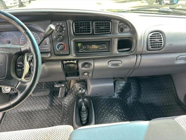 2002 Dodge Ram 2500 Base