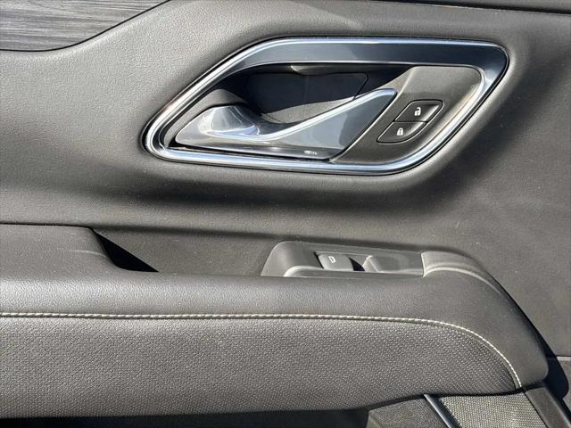 2024 GMC Yukon 4WD SLT