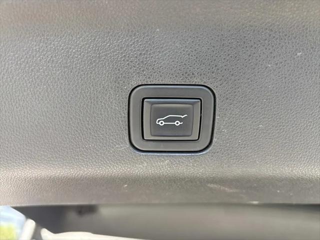 2024 GMC Yukon 4WD SLT