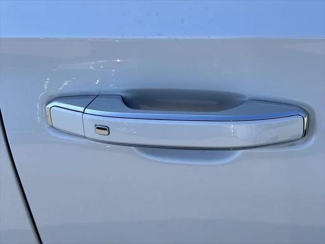 2024 GMC Yukon 4WD SLT