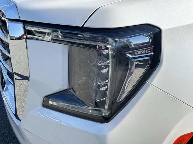 2024 GMC Yukon 4WD SLT