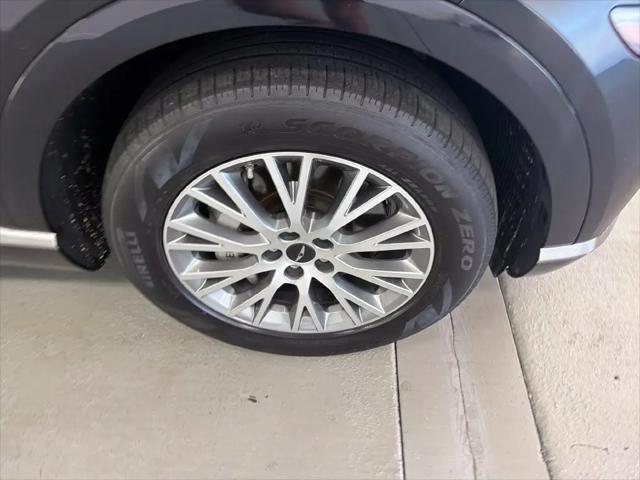 2025 Genesis GV80 2.5T Standard AWD