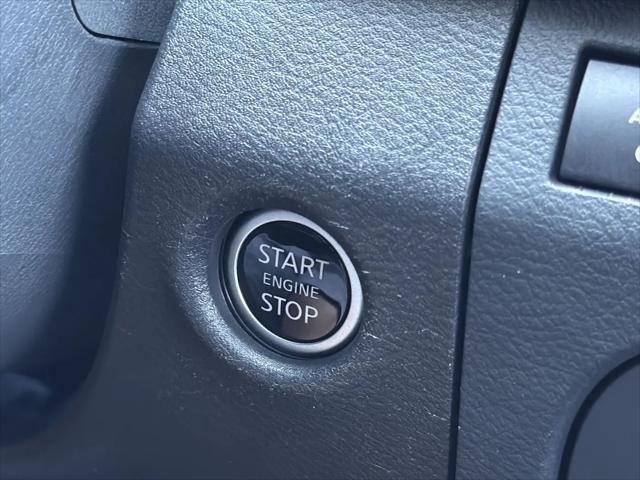 2025 Nissan Frontier Crew Cab PRO-X 4x2