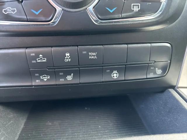 2017 Ram 1500 SLT