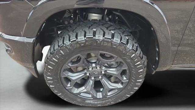2022 Ram 1500 Limited Crew Cab 4x4 57 Box