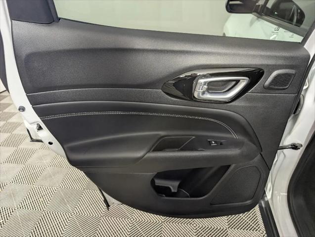 2023 Jeep Compass Altitude 4x4