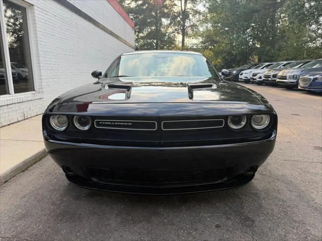2016 Dodge Challenger SXT