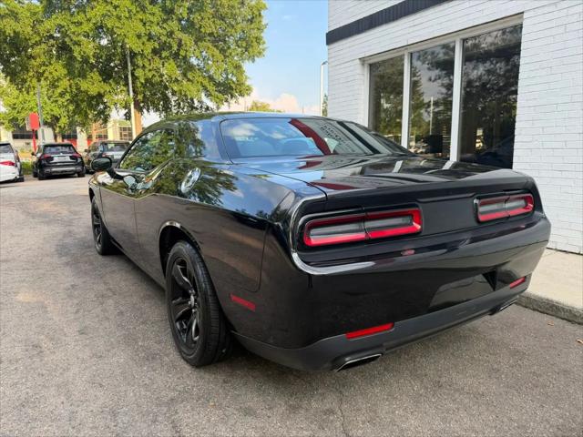 2016 Dodge Challenger SXT