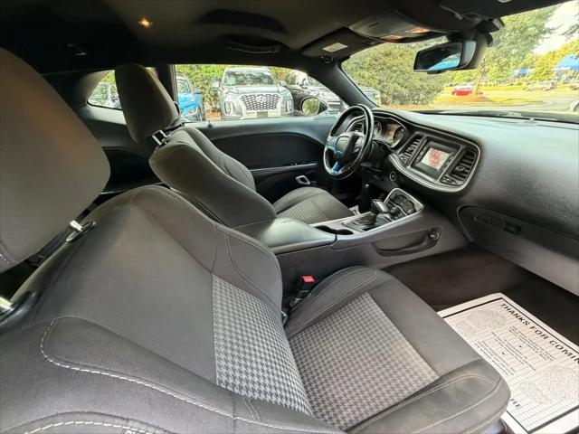 2016 Dodge Challenger SXT
