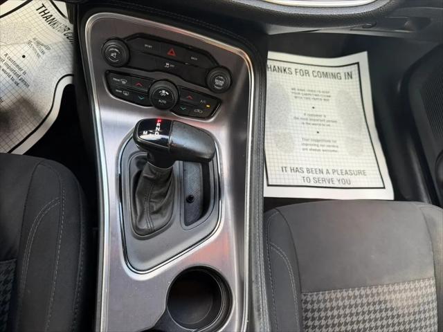 2016 Dodge Challenger SXT