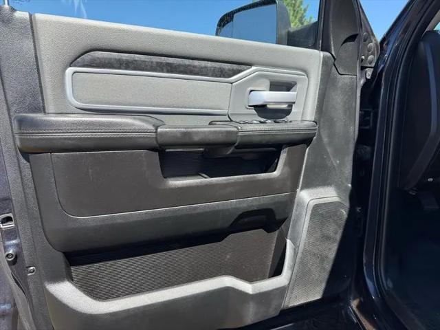 2019 Ram 3500 Big Horn Crew Cab 4x4 8 Box
