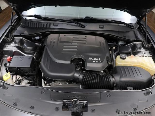2016 Dodge Charger SXT