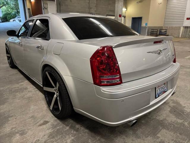 2010 Chrysler 300 SRT8