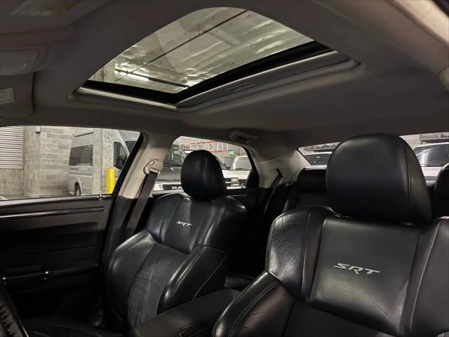 2010 Chrysler 300 SRT8