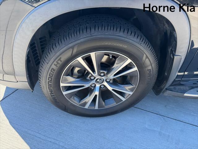 2018 Toyota Highlander LE