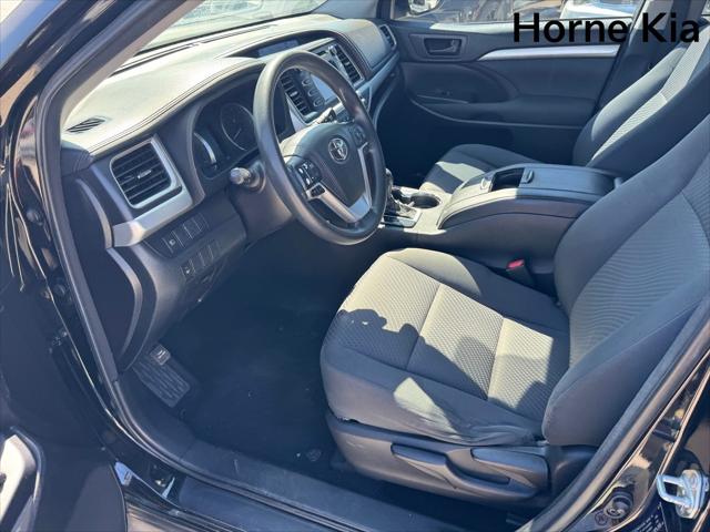 2018 Toyota Highlander LE