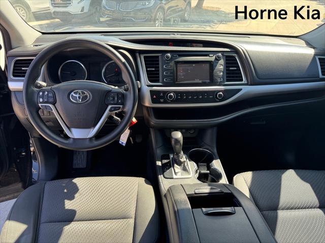 2018 Toyota Highlander LE