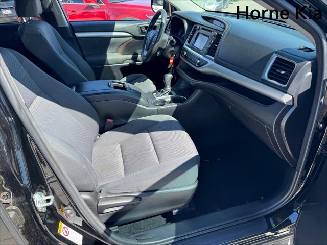 2018 Toyota Highlander LE