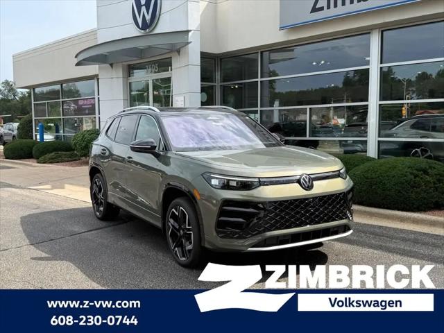 2026 Volkswagen Tiguan SEL R-Line Turbo for sale in Middleton, WI