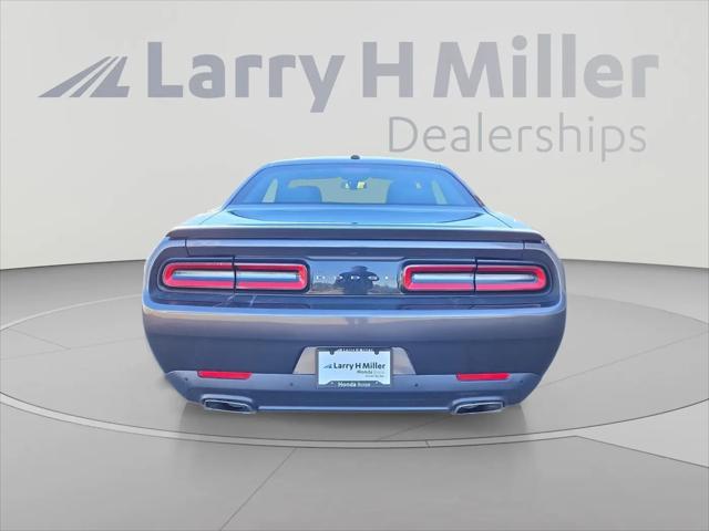 2015 Dodge Challenger SXT