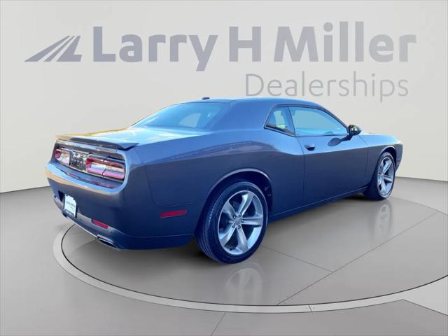 2015 Dodge Challenger SXT