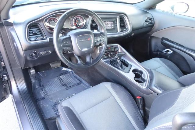 2015 Dodge Challenger SXT