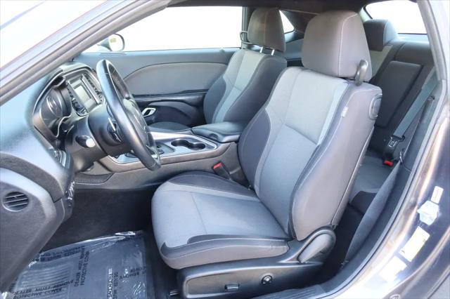 2015 Dodge Challenger SXT