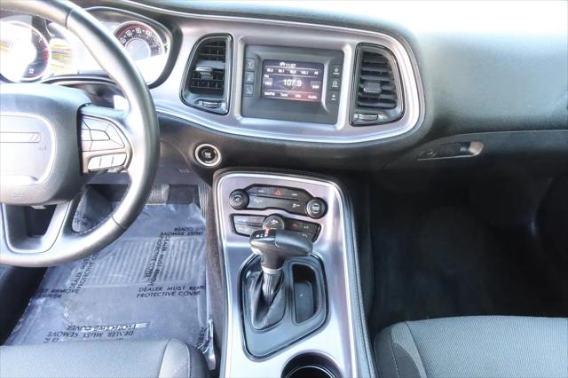 2015 Dodge Challenger SXT