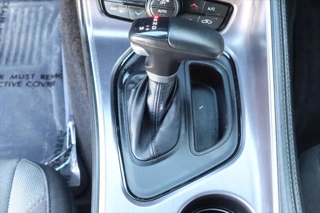 2015 Dodge Challenger SXT