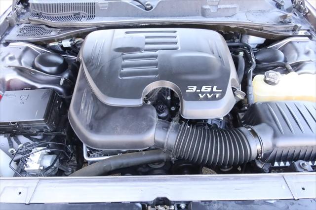2015 Dodge Challenger SXT
