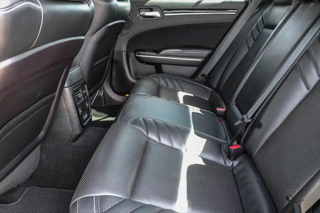 2023 Chrysler 300 300C
