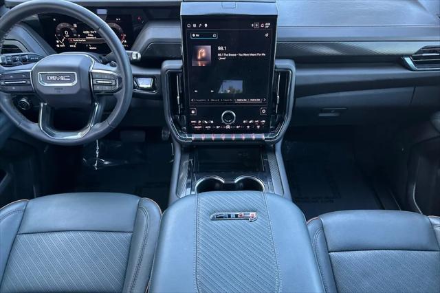 2025 GMC Yukon 4WD AT4