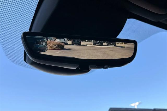 2025 GMC Yukon 4WD AT4