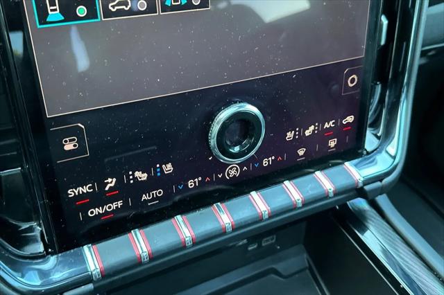 2025 GMC Yukon 4WD AT4